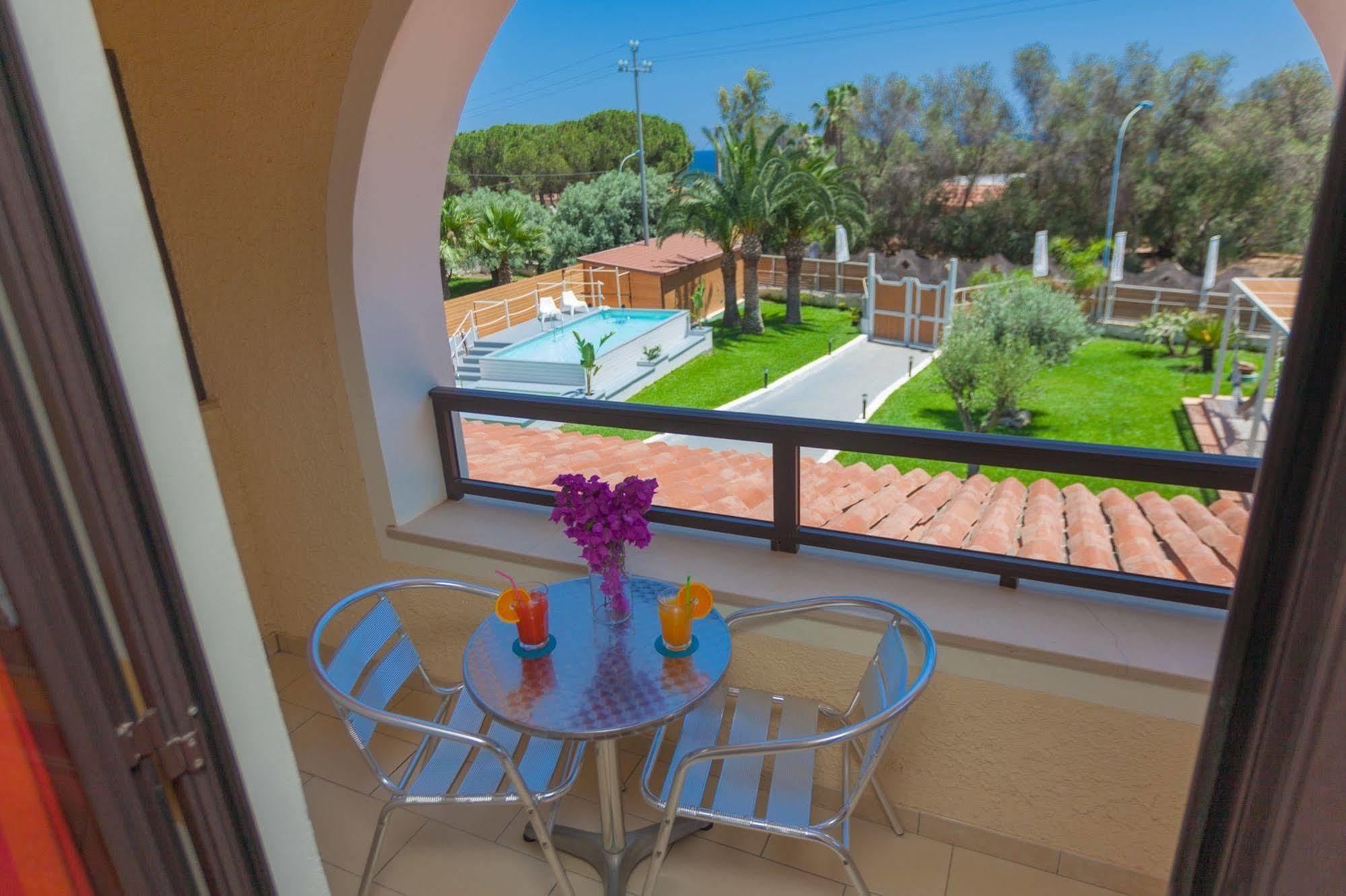 Villa Sunset B&B/Apartments 冯塔尼比安奇 外观 照片